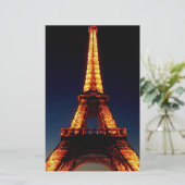 Eiffel tower in Paris (Standing Front)