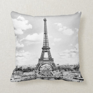 EIFFEL TOWER THROW PILLOW