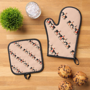 Eight Maids-A-Milking Farmcore Yuletide Oven Mitt & Pot Holder Set