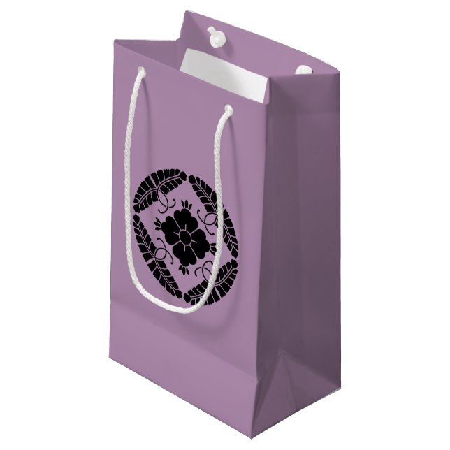 Eight wisterias small gift bag (Front Angled)