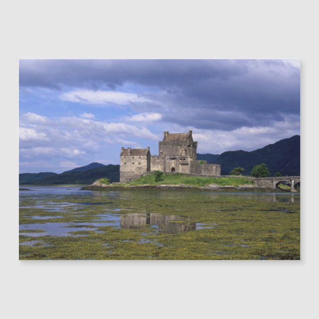 Eilean Donan Castle Scotland (Front)
