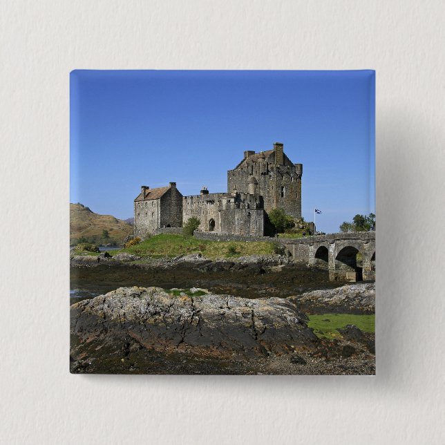 Eilean Donan Castle, Scotland. The famous Eilean 2 Pinback Button (Front)