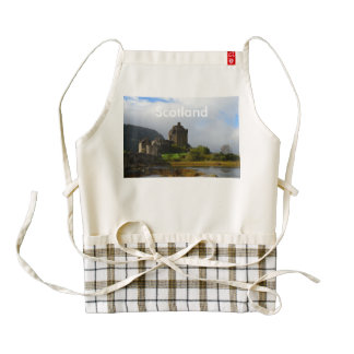 Eileen Donan Castle in Early Autumn Zazzle HEART Apron