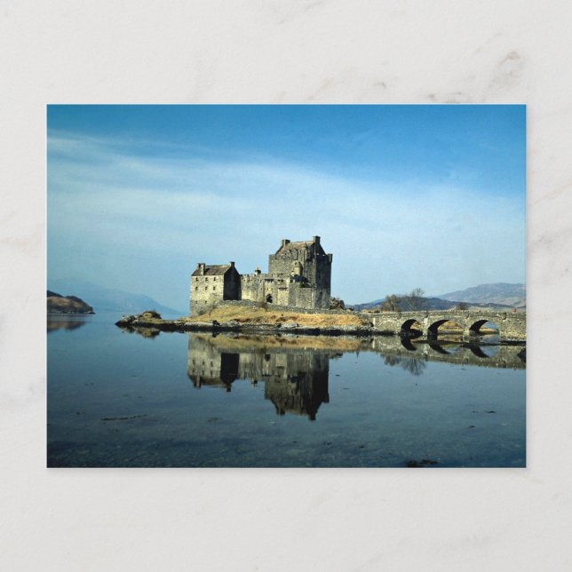 Eileen Donan Castle, Kyle of Lochalsh, Scotland Postcard (Front)