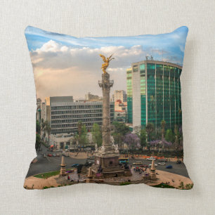 El Angel De Independencia Throw Pillow