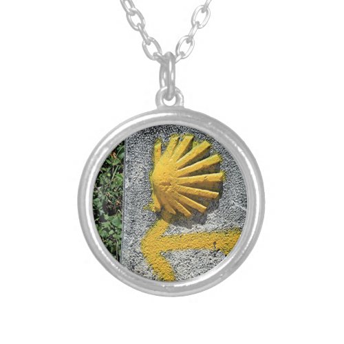 El Camino shell and arrow sign Spain Silver Plated Necklace