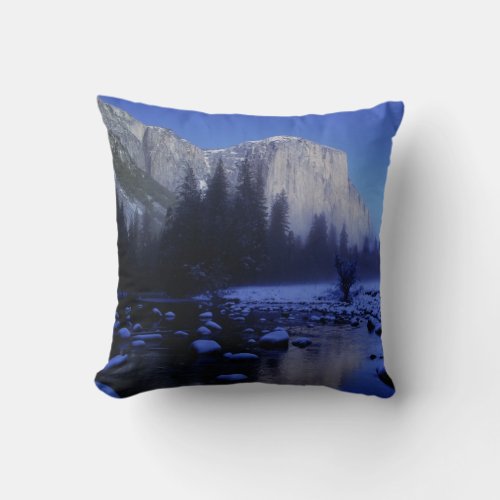 El Capitan Mountain Yosemite National Park Throw Pillow