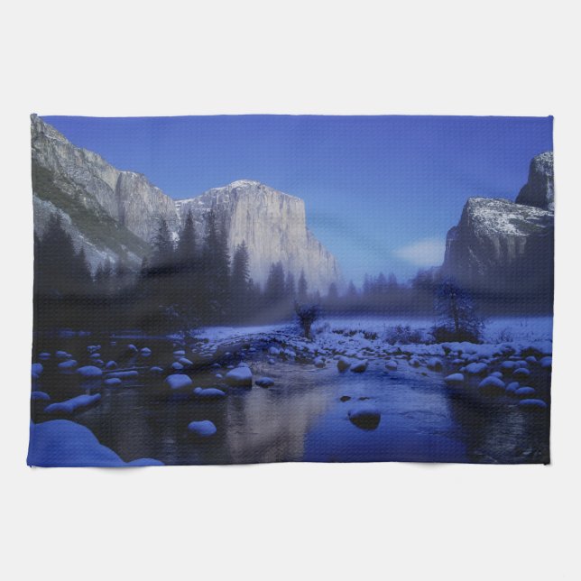 El Capitan Mountain, Yosemite National Park, Towel (Horizontal)