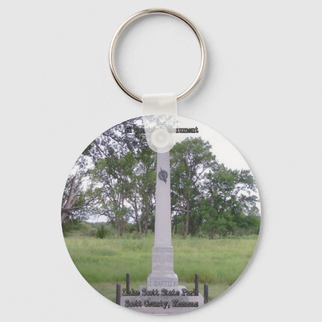 El quartelejo Monument Keychain (Front)
