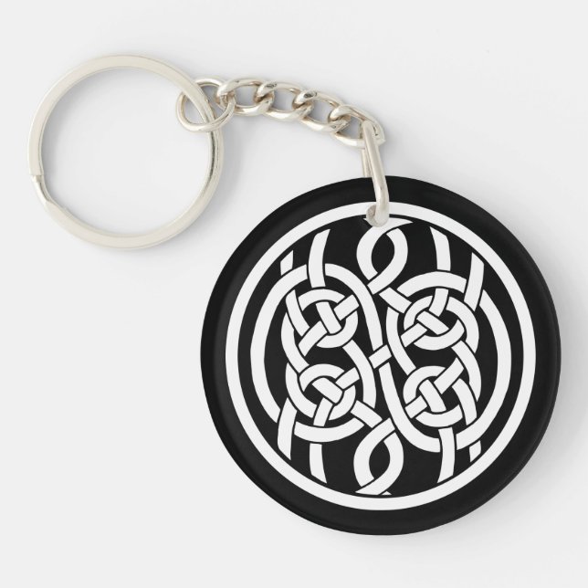 Elaborately framed Celtic Nordic Viking knot Keychain (Front)