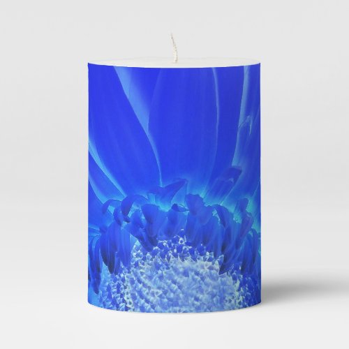 electric blue gerbera pillar candle