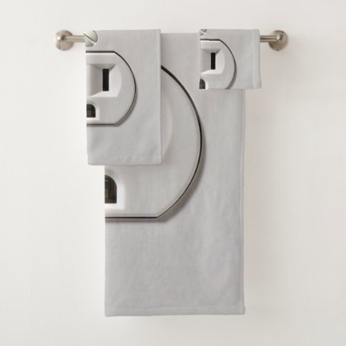 Electrical Outlet Plug_in Bath Towel Set