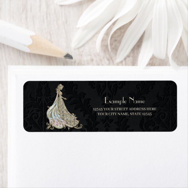 Elegance in gold and black.  label (Insitu)