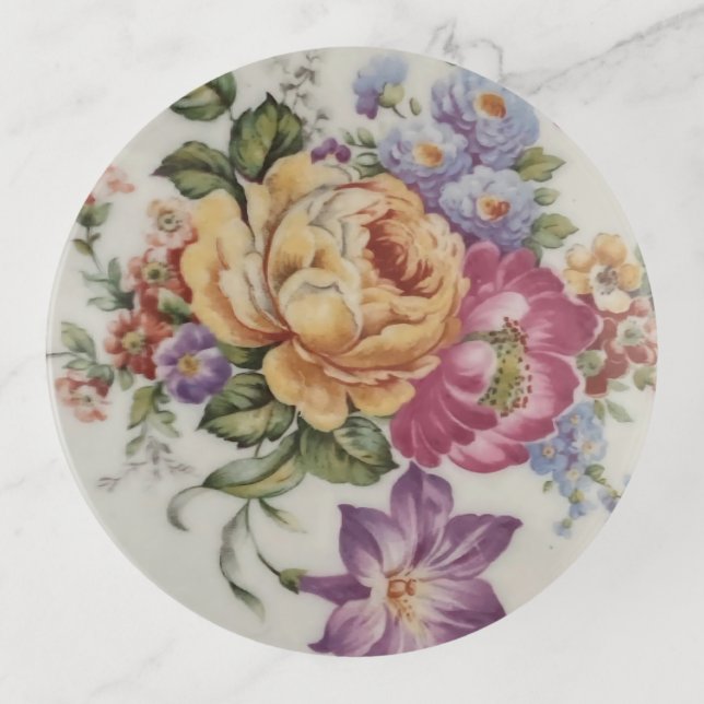 Elegance: Porcelain-Inspired Floral Trinket Tray (Front)