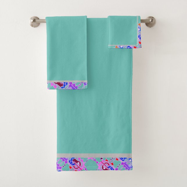 Elegant Abstract Geometric Backround Green 1 Bath Towel Set (Insitu)