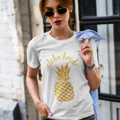 Elegant Aloha Tribe Hawaiian Gold Pineapple Bride T_Shirt