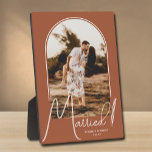 Elegant Arch Terracotta Wedding Photo Plaque<br><div class="desc">A special keepsake features your wedding photo in an elegant arch design with the text "Married" in chic text along with your names and wedding date. Beautiful gift for your family and a fabulous memory to display in your own home. BACKGROUND color can be changed! MORE COLORS in our collection....</div>