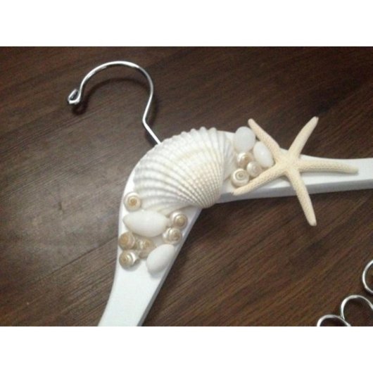 Elegant Beach Seashells Wedding Wire Hanger (Front)