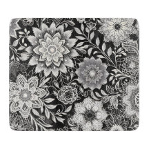 Elegant Black and White Floral Lace Pattern