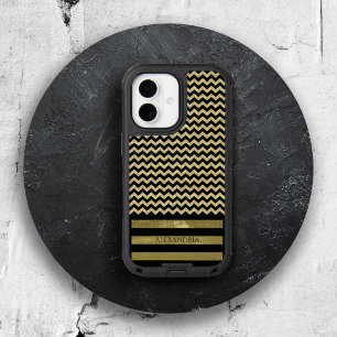 Elegant Black & Gold Chevron Pattern Design Name iPhone 17 Case