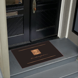 https://rlv.zcache.com/elegant_black_gold_custom_monogram_name_script_doormat-r816d650261bc4b5590001853e49fff61_69jvd_307.jpg?rlvnet=1