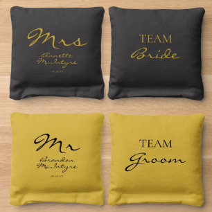 Elegant Black Gold Mr Mrs Team Bride Team Groom Cornhole Bags