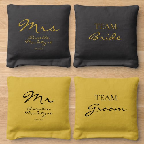 Elegant Black Gold Mr Mrs  Team Bride Team Groom Cornhole Bags