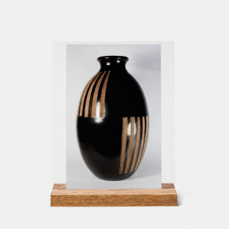 Elegant Black & Gold Vase – Contemporary Chi Desig Acrylic Sign