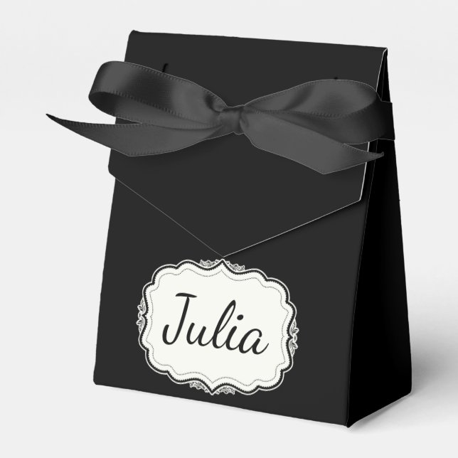 Elegant Black Scalloped Black Party Favor Boxes (Front Side)