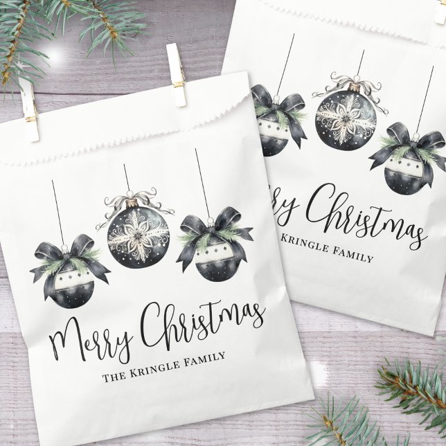 Elegant Black White Christmas Party Favor Bag (Elegant Simple Black White Christmas Party Favor Bag)