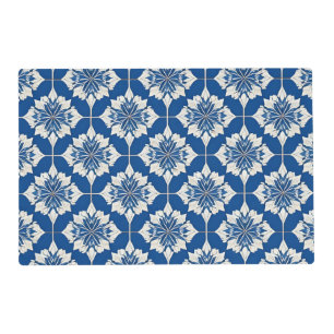 Elegant Blue and White Floral Pattern Placemat