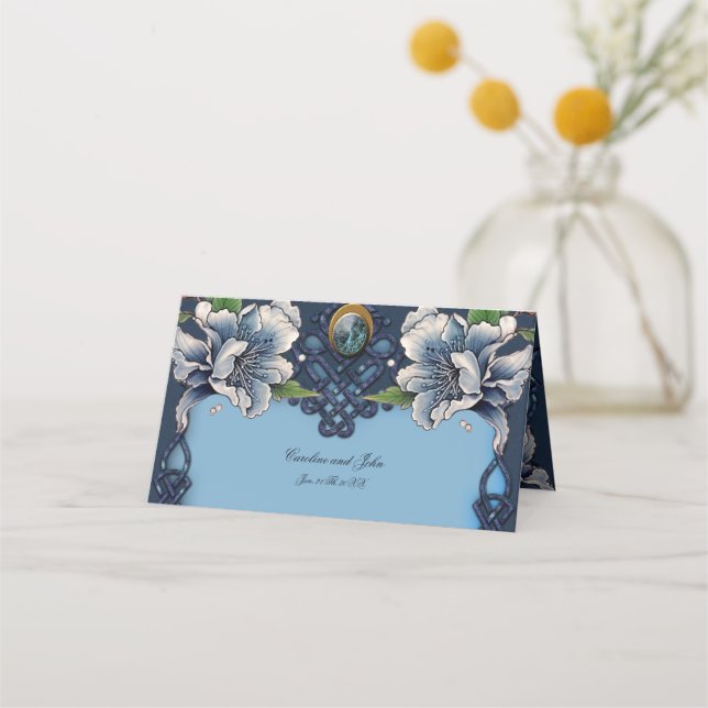 Elegant blue celtic design place card (Back)
