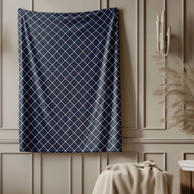 Elegant Blue Checkered Blanket for Home Decor (Elegant Blue Checkered Blanket for Home Decor)
