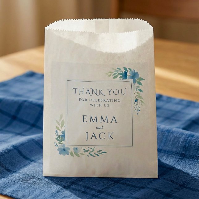 Elegant blue floral wedding gift  favor bag (Elegant blue floral wedding gift favor bag.)