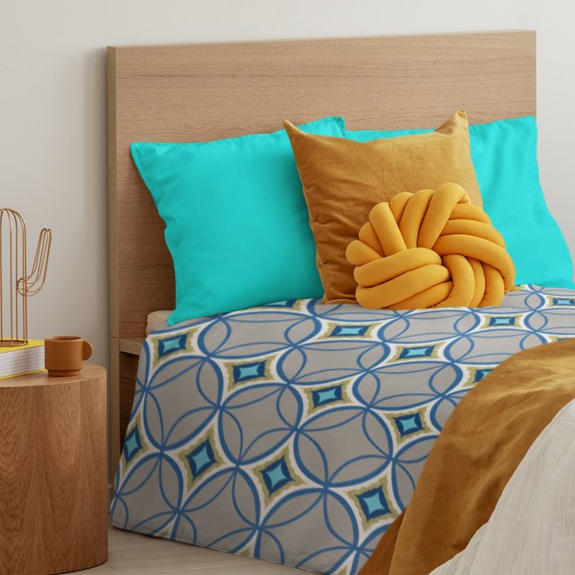 Elegant Blue & Gold shippo pattern on gray  Duvet Cover (Creator Uploaded)