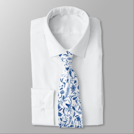 Elegant Blue White Chinoiserie Neck Tie