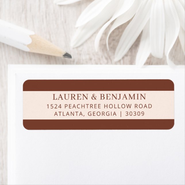 Elegant Brown Minimalist Label (Insitu)