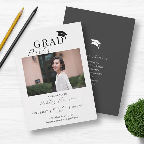 Elegant Cap Photo Gaduation Invitation