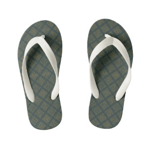 Elegant Celtic Knot Pattern Kid's Flip Flops
