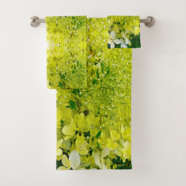 Elegant Chartreuse Green Limelight Hydrangea Bath Towel Set (Insitu)