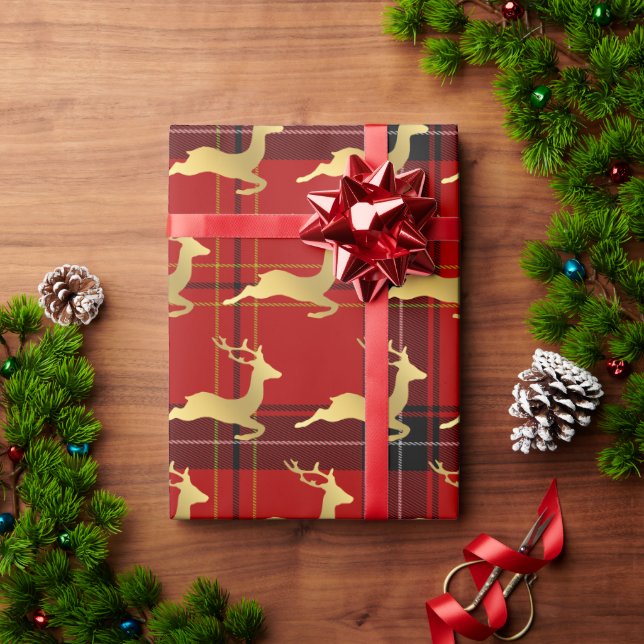 Elegant Christmas Buffalo Plaid Pattern & Gold Wrapping Paper (Holiday Gift)
