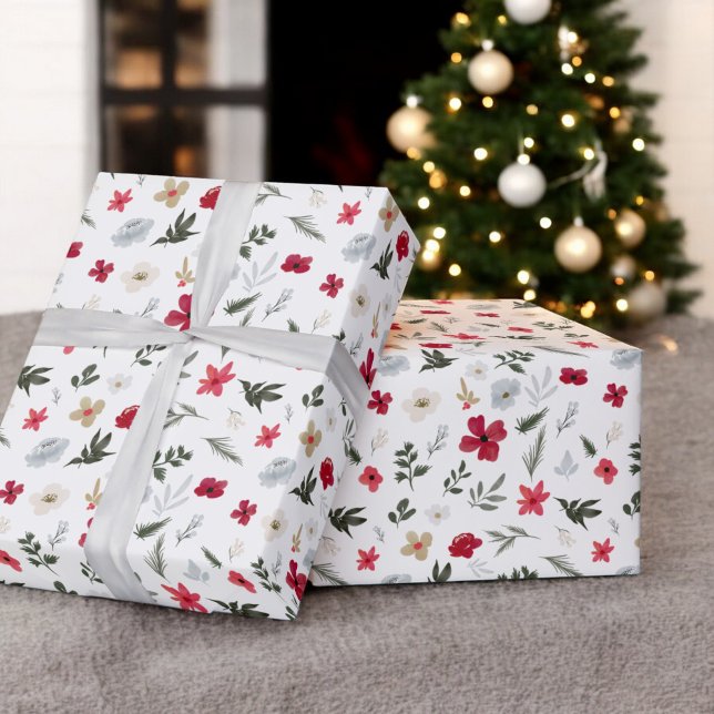 Elegant Christmas Red Green floral pattern Wrapping Paper (Elegant Christmas Red Green floral pattern Wrapping Paper)