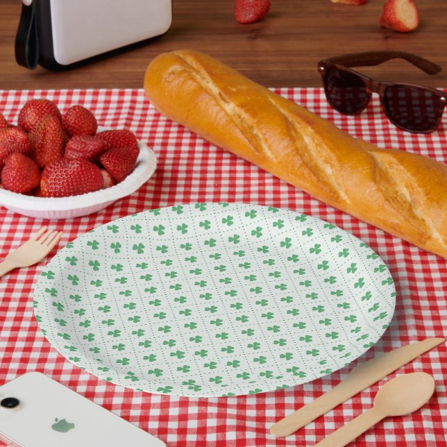 Elegant Clover Pattern 9" Round Paper Plate (Picnic)