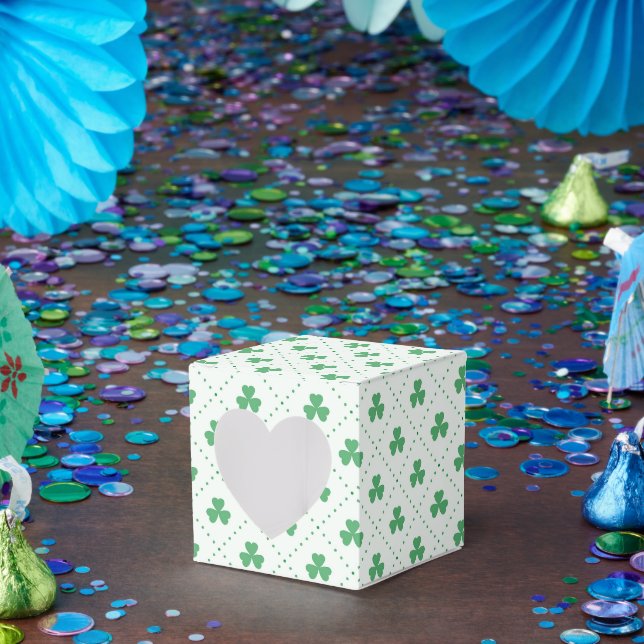 Elegant Clover Pattern Heart 2x2x2 Favor Boxes (Party)
