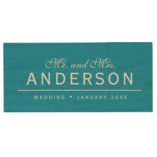 Elegant Cursive Mr and Mrs Family Name Wedding Wood Flash Drive