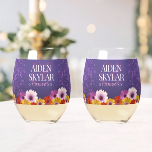 Elegant Daisies with Purple Glitter Wedding Stemless Wine Glass