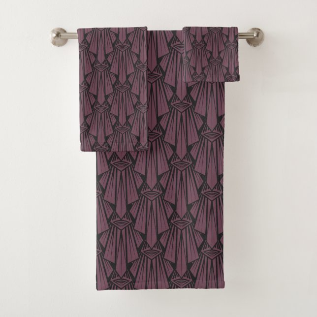 Elegant dark art deco abstract geometric elements bath towel set (Insitu)