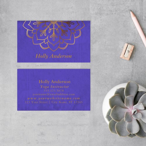 Elegant Faux Gold Foil Mandala w Texture  Purple Business Card