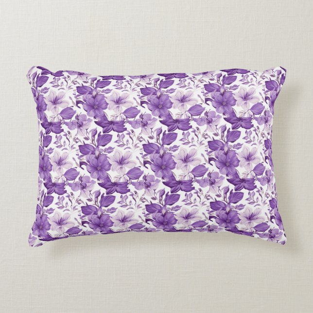 Elegant floral pattern in purple tones accent pillow (Front)