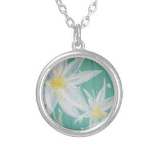 Elegant Flower Necklace